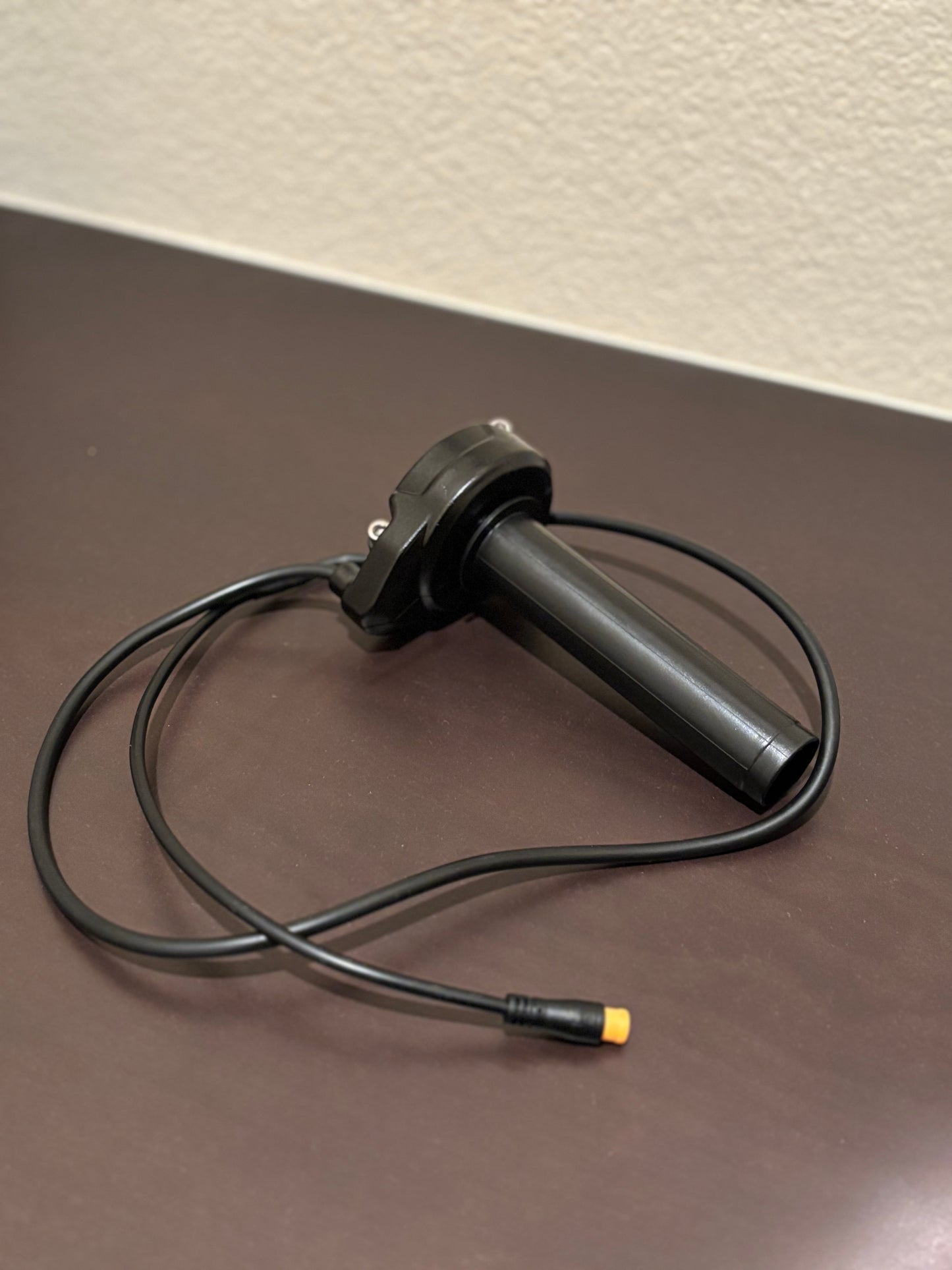 PREORDER (Macfox, Zooz, Rad, Qlife, etc) Plug and Play Surron Throttle