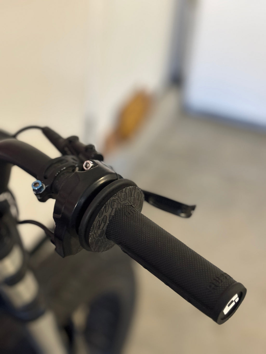 PREORDER Super 73 Plug and Play Surron Throttle