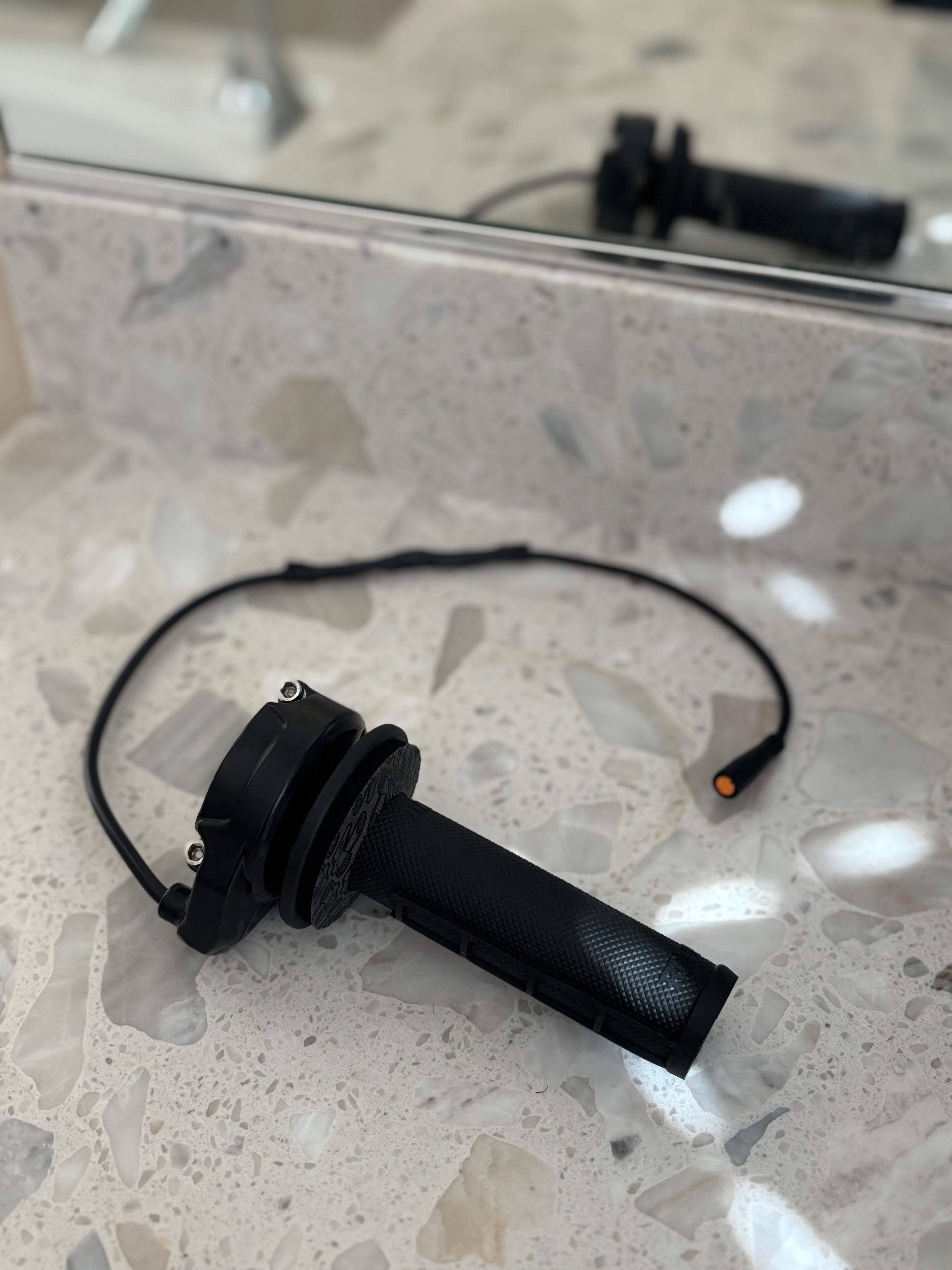 PREORDER Super 73 Plug and Play Surron Throttle